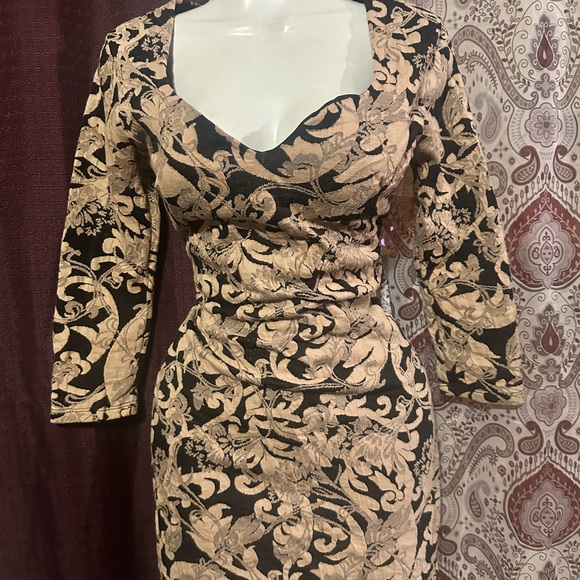 Skirts dresses rompers - Picture 4 of 9